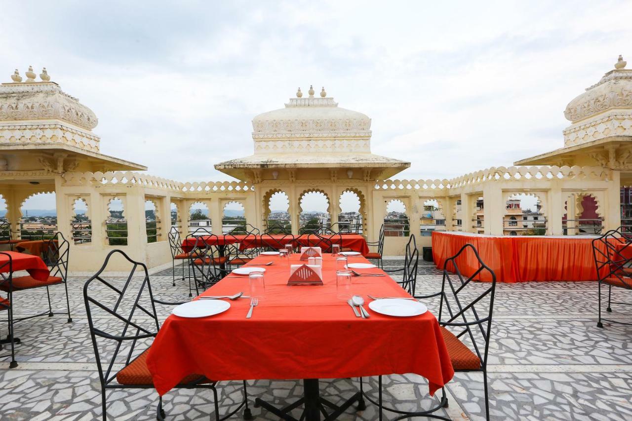 Hotel Jaisingh Garh By Innovating Hospitality Udaipur Extérieur photo