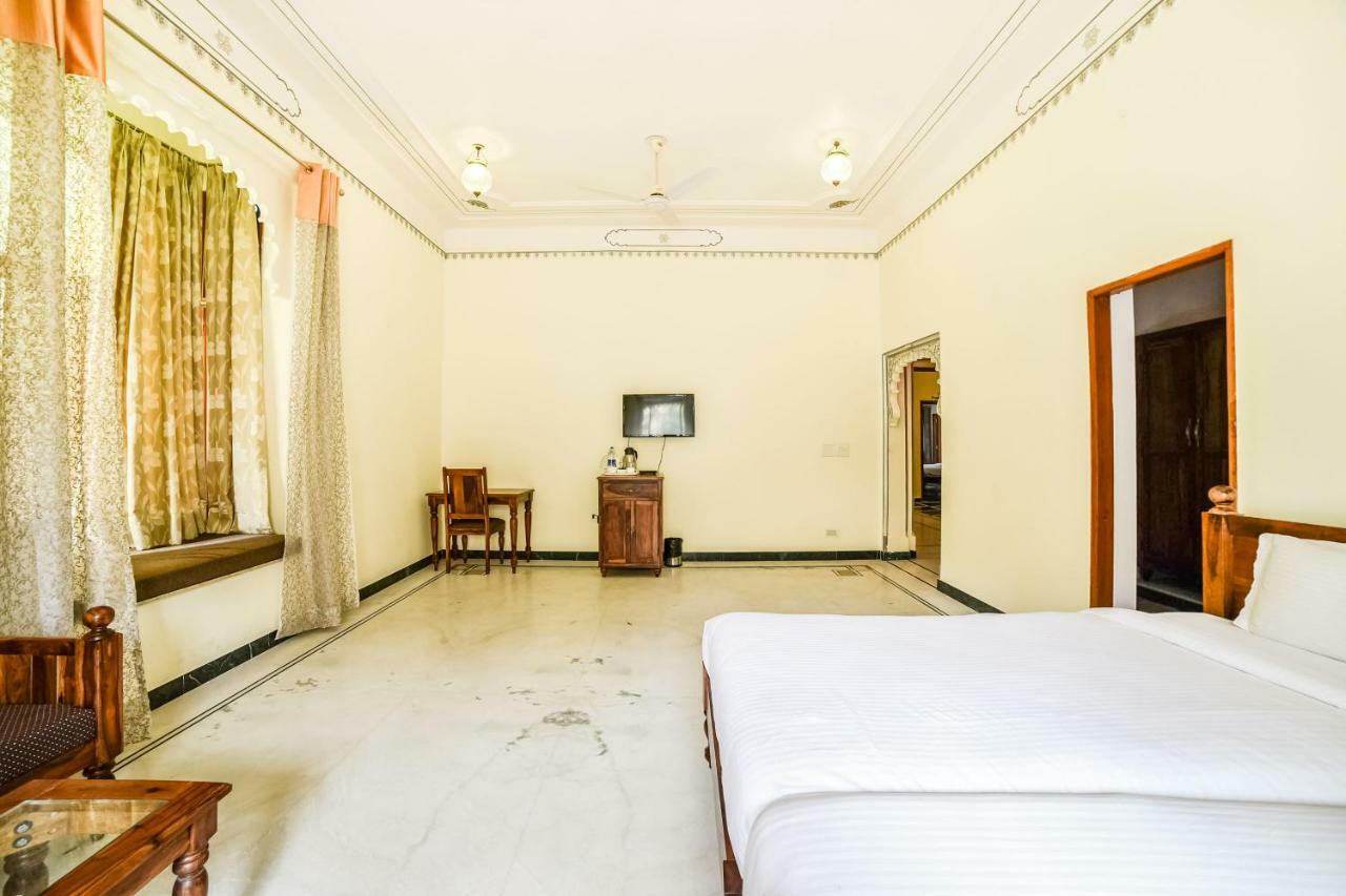 Hotel Jaisingh Garh By Innovating Hospitality Udaipur Extérieur photo