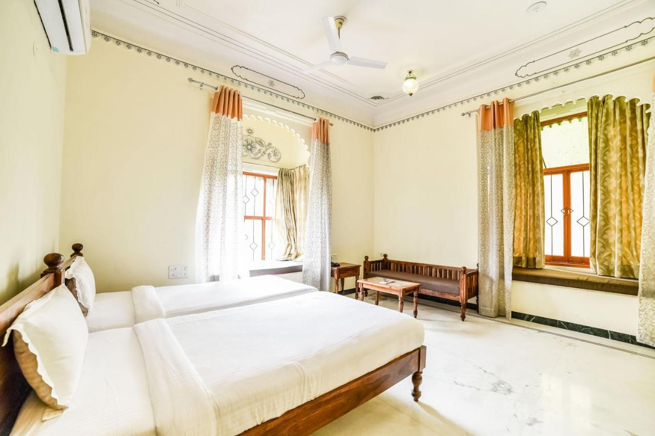 Hotel Jaisingh Garh By Innovating Hospitality Udaipur Extérieur photo