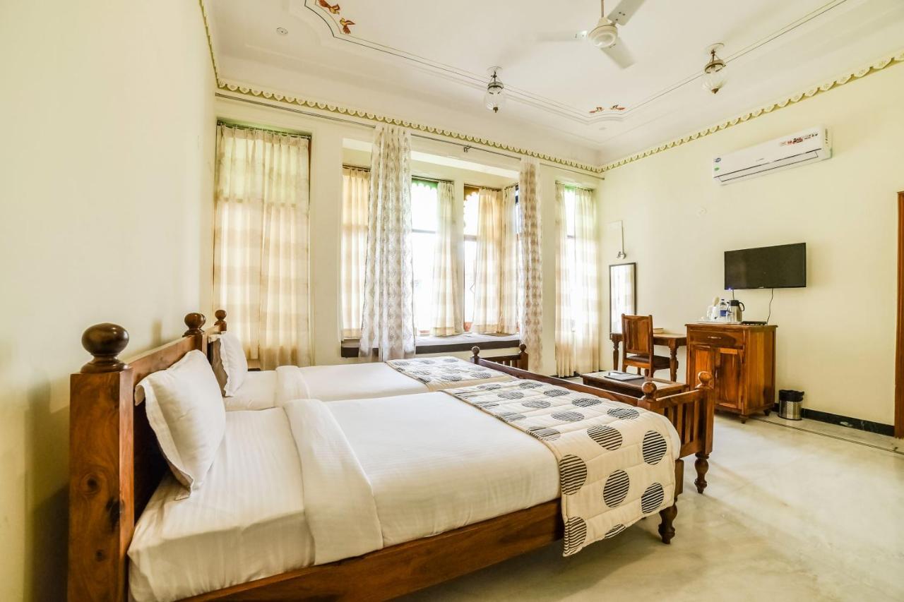 Hotel Jaisingh Garh By Innovating Hospitality Udaipur Extérieur photo